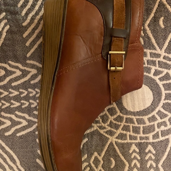 Naot Arizona  brown leather booties with buckle…cute! Size 42 - Picture 6 of 7